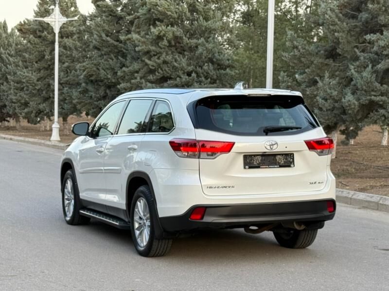 Toyota Highlander 2019 - 450 000 TMT - Aşgabat - img 4
