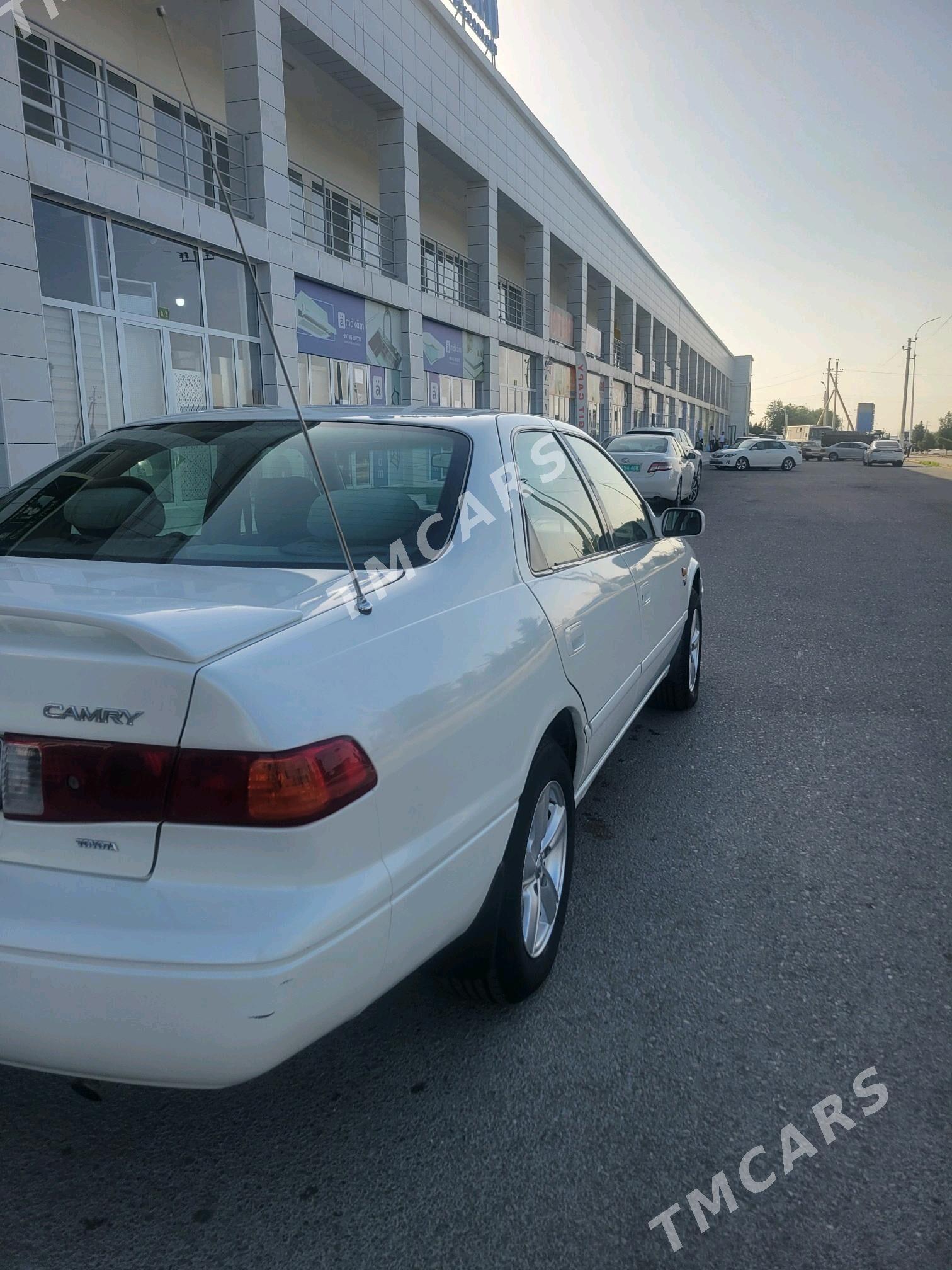 Toyota Camry 1998 - 110 000 TMT - Кака - img 7