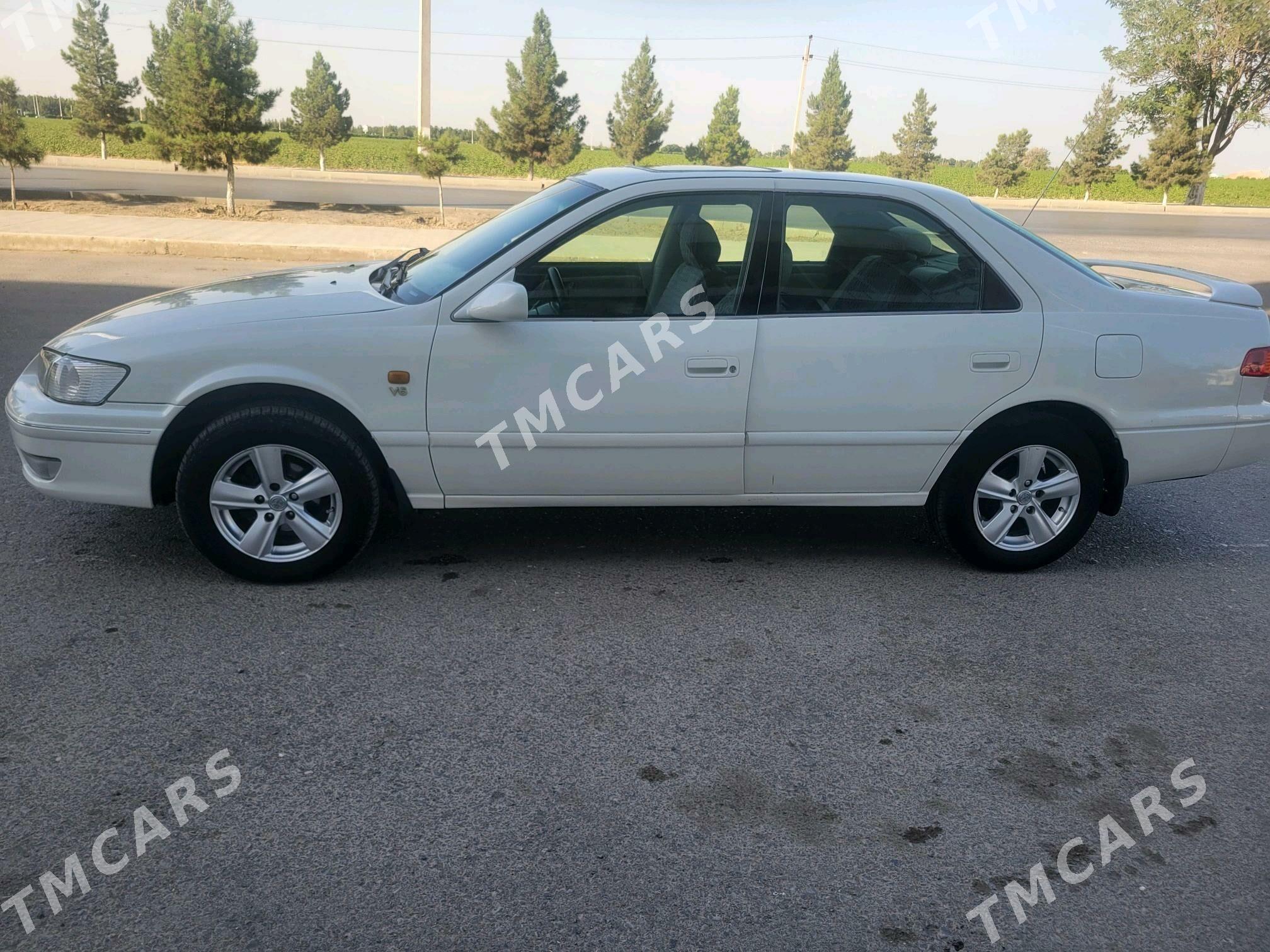 Toyota Camry 1998 - 110 000 TMT - Кака - img 3