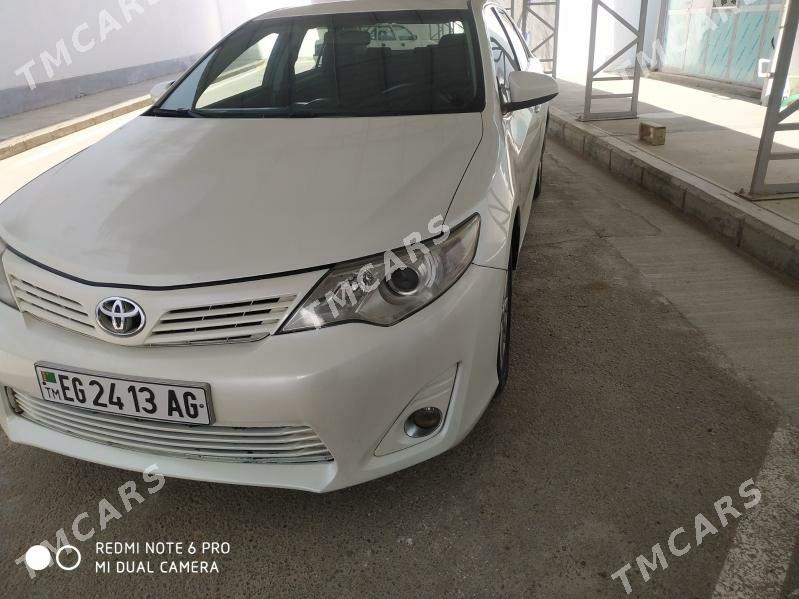 Toyota Camry 2014 - 205 000 TMT - Ашхабад - img 3