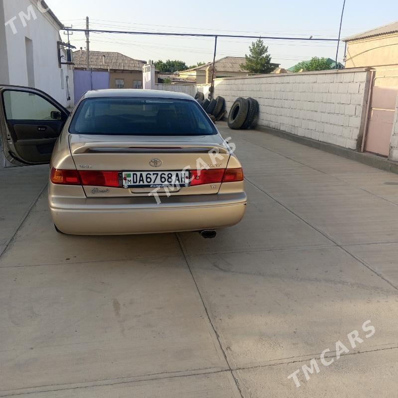Toyota Camry 1999 - 125 000 TMT - Kaka - img 3