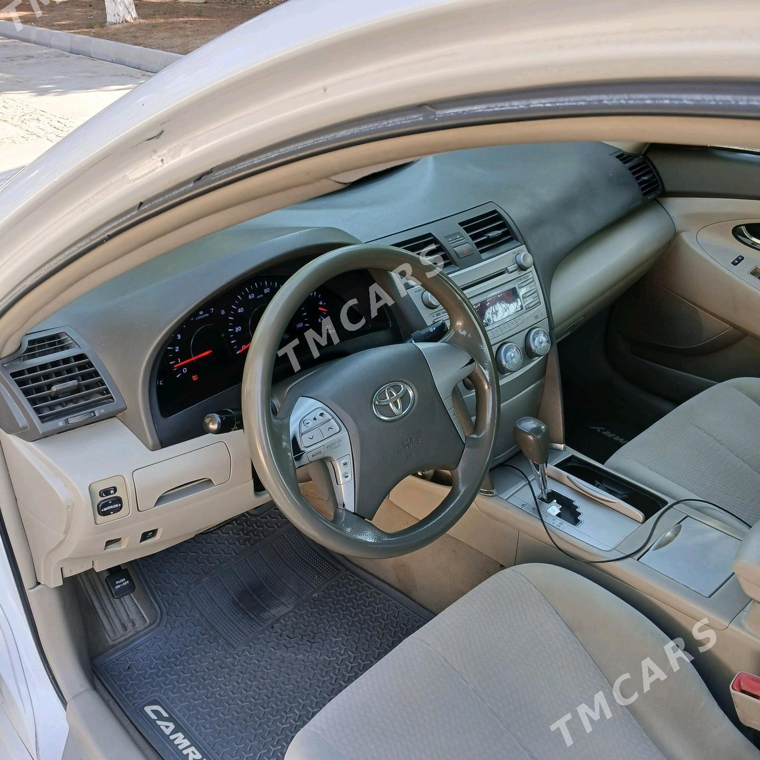 Toyota Camry 2010 - 172 000 TMT - Aşgabat - img 3