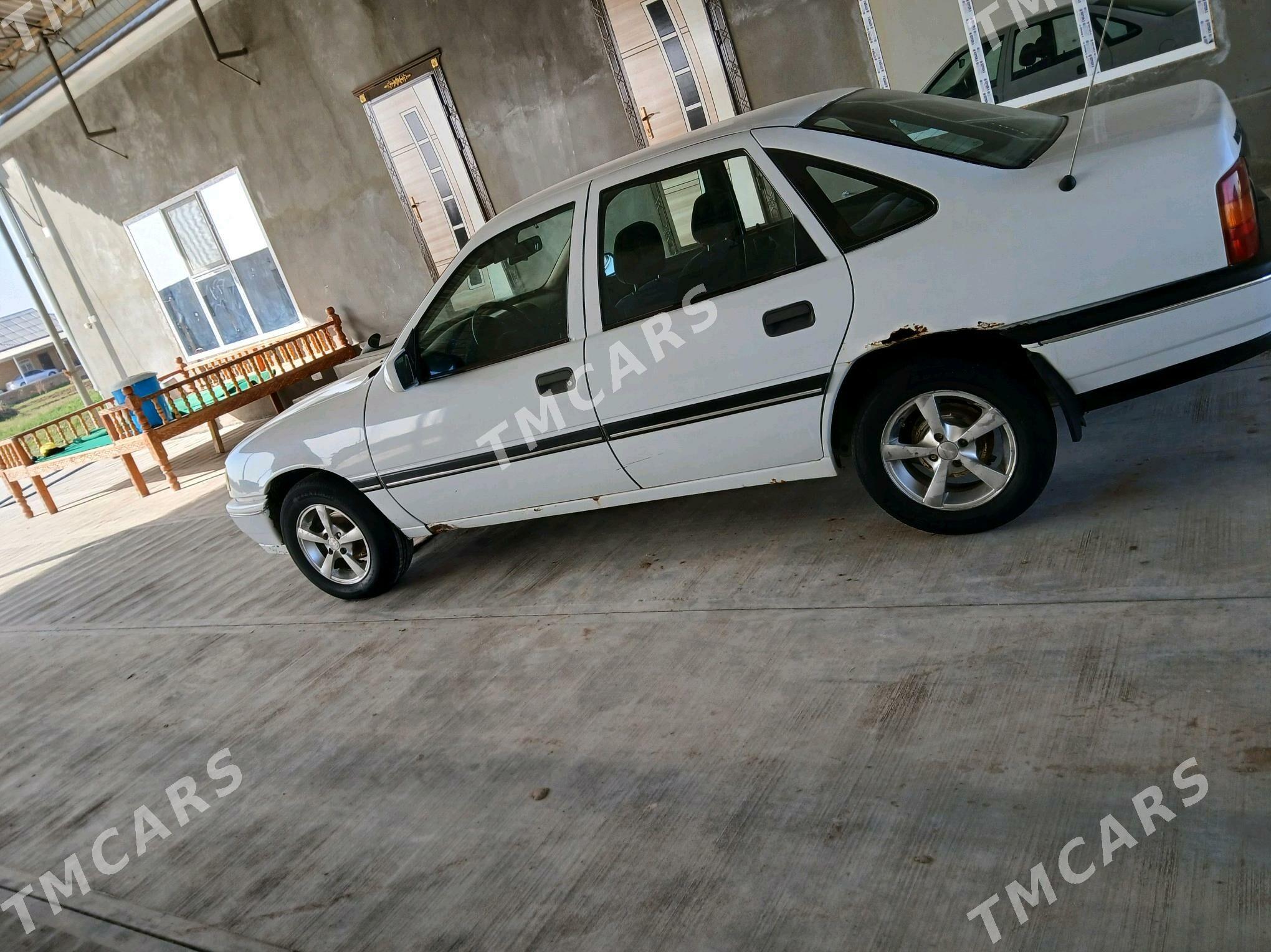 Opel Vectra 1990 - 36 000 TMT - Türkmengala - img 2