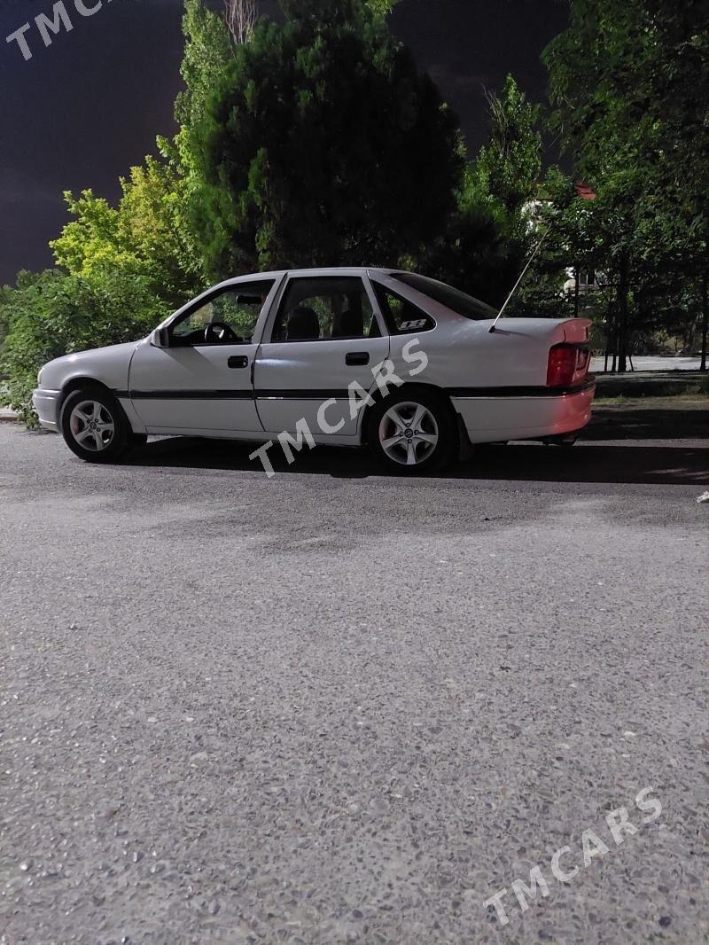 Opel Vectra 1993 - 45 000 TMT - Bäherden - img 3