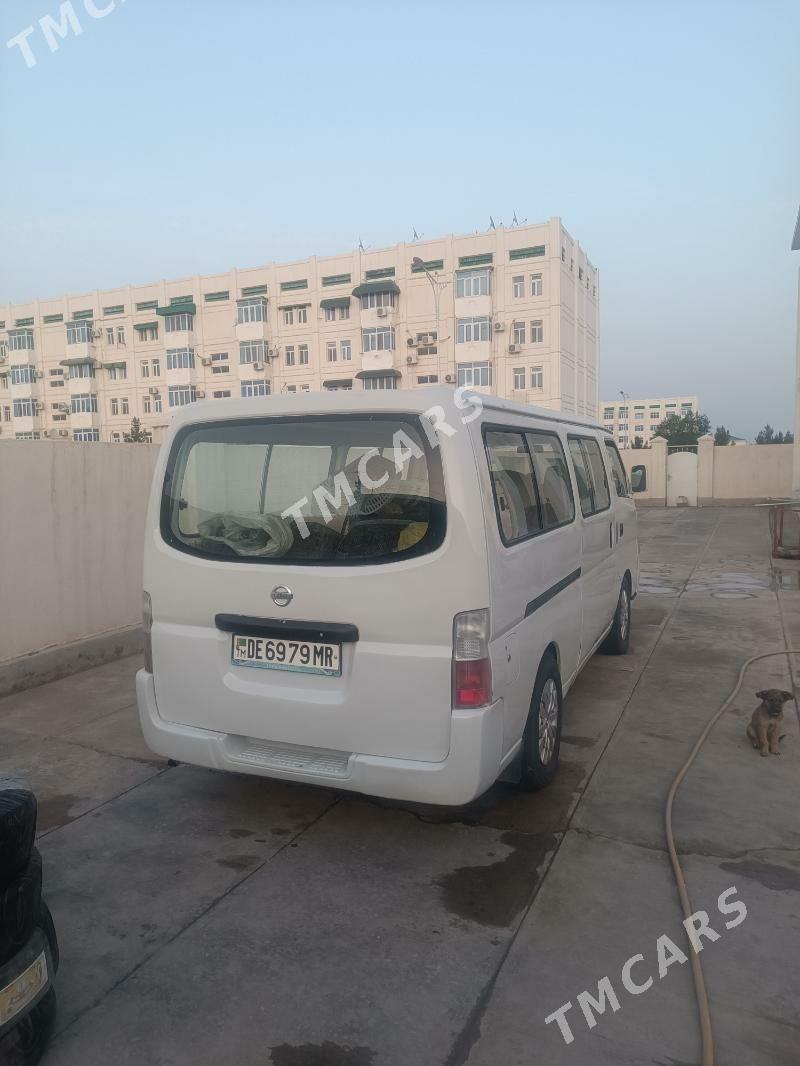 Nissan Urvan 2003 - 110 000 TMT - Дянев - img 2