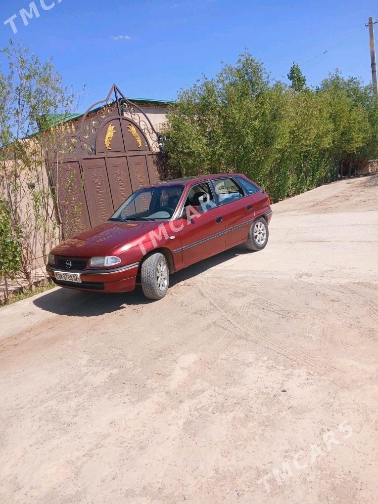 Opel Astra 1993 - 38 000 TMT - Дашогуз - img 2
