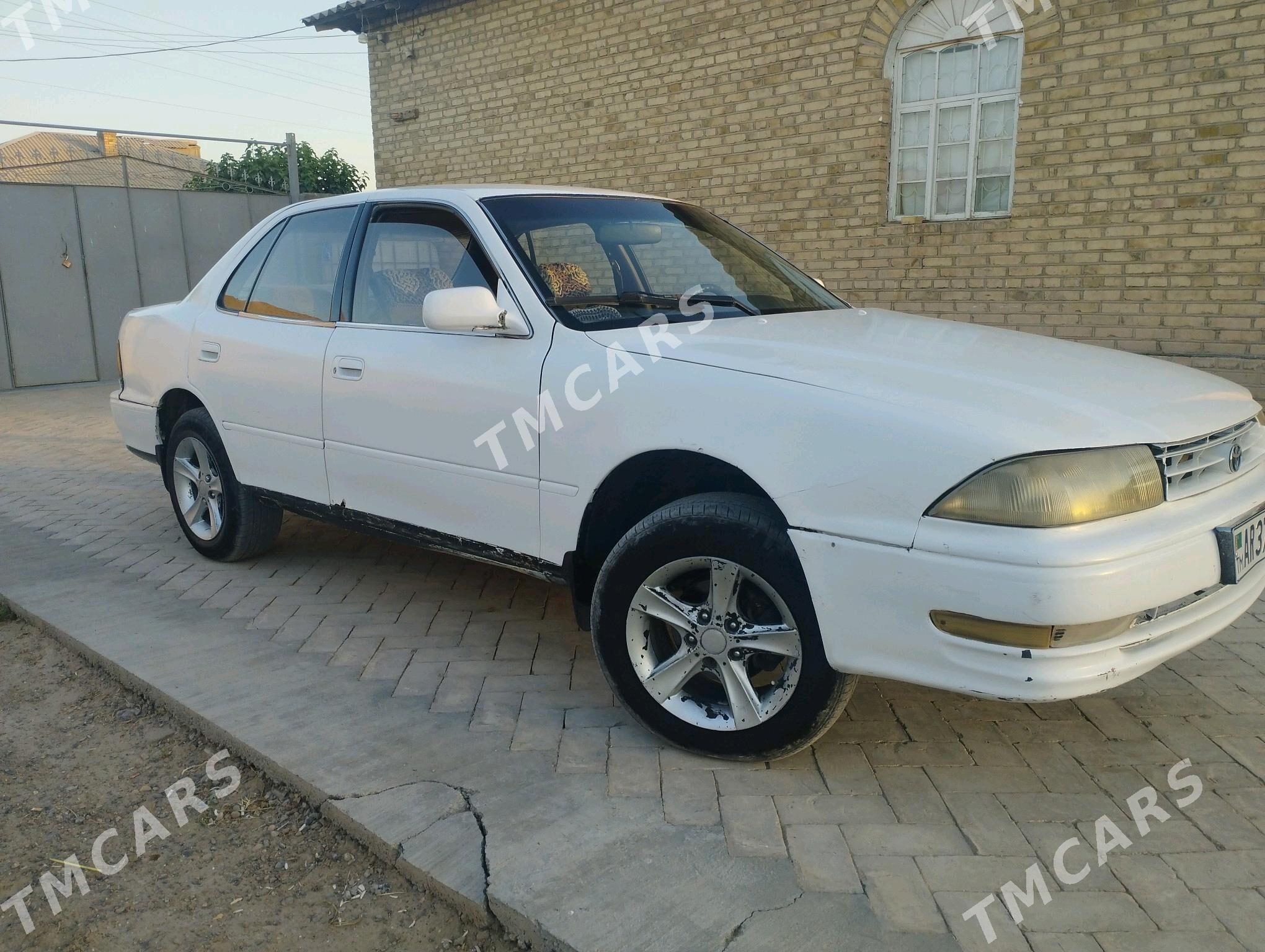 Toyota Camry 1993 - 40 000 TMT - Türkmengala - img 4