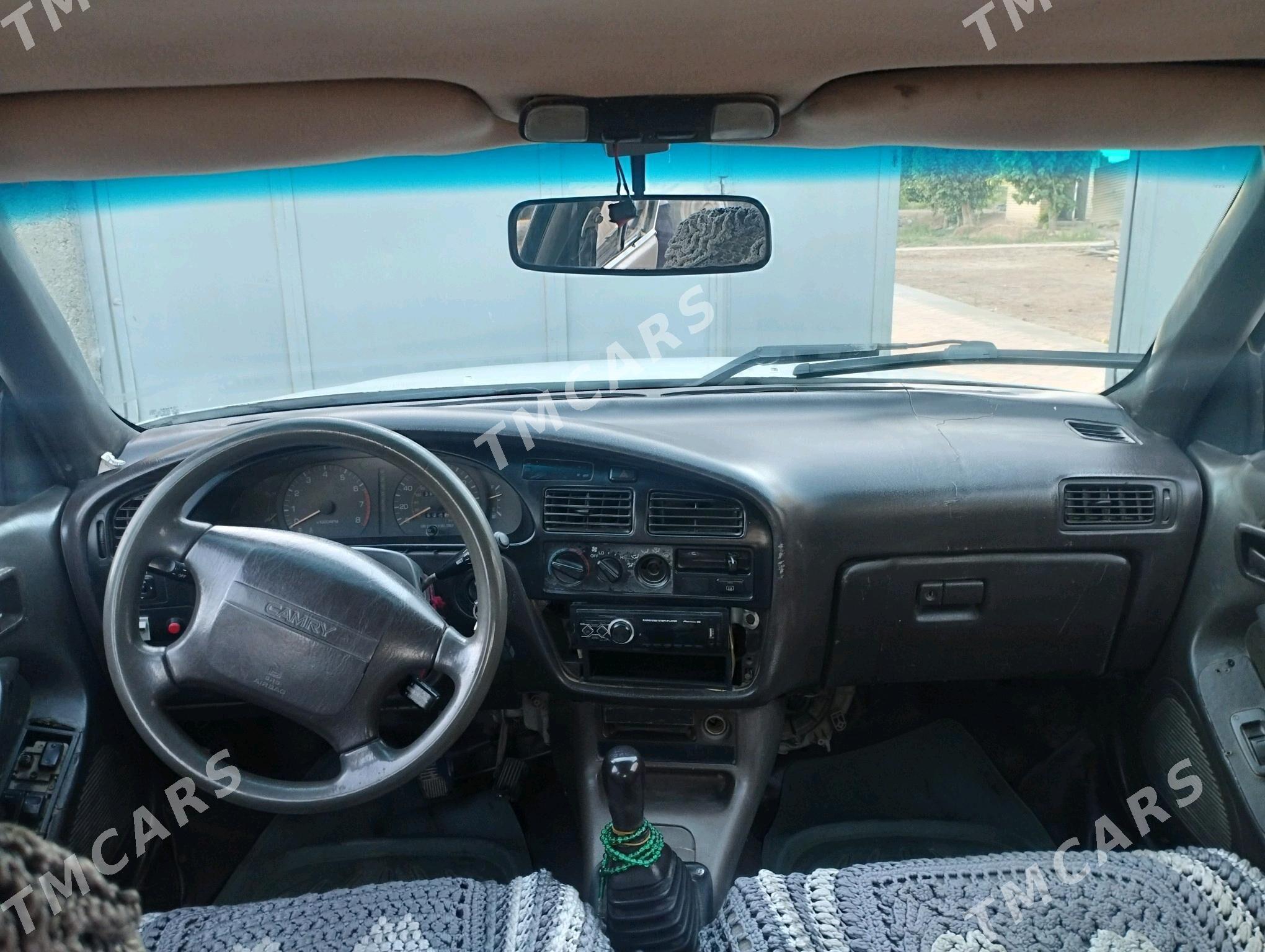 Toyota Camry 1993 - 40 000 TMT - Türkmengala - img 3