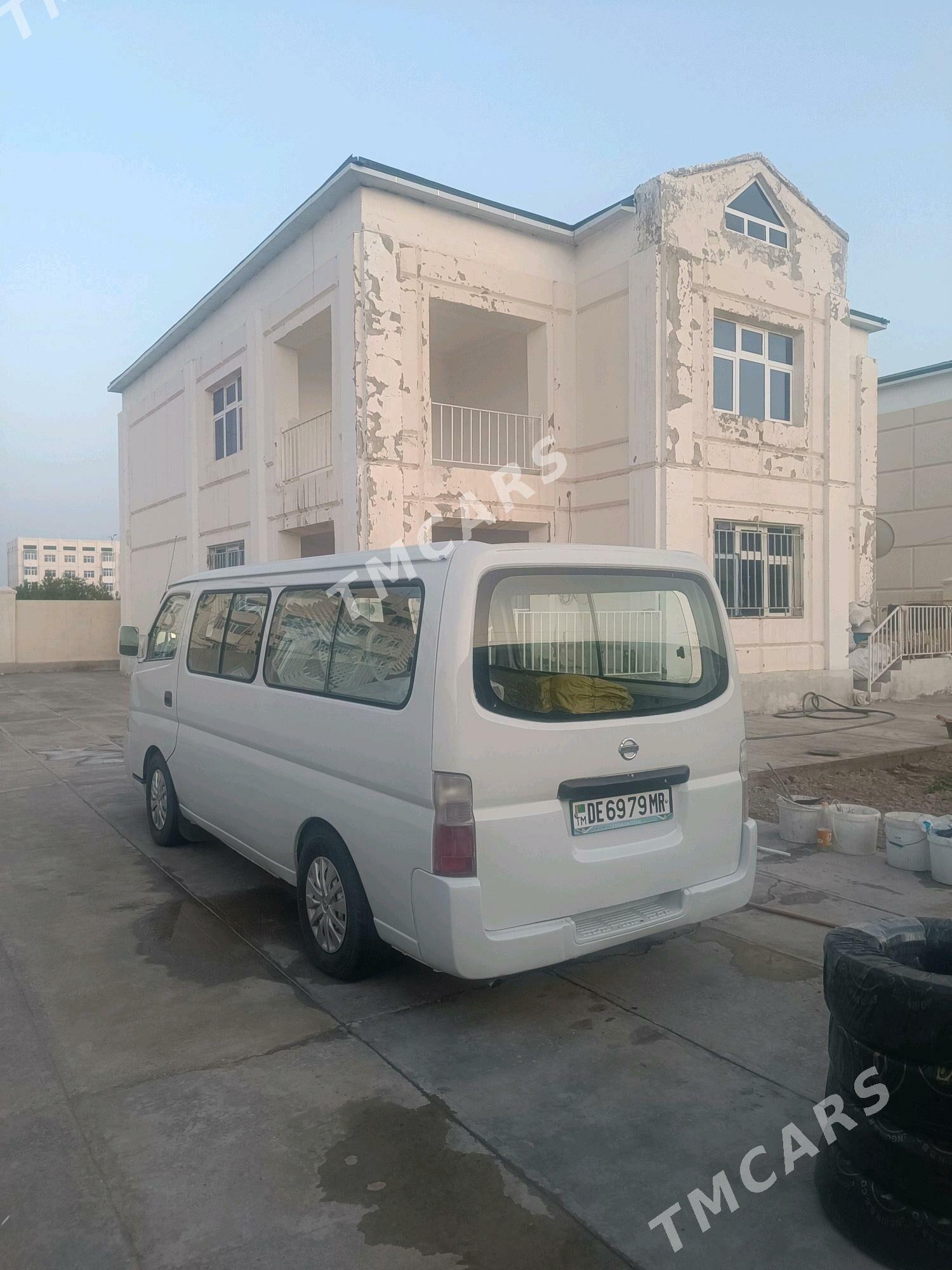 Nissan Urvan 2003 - 110 000 TMT - Дянев - img 4
