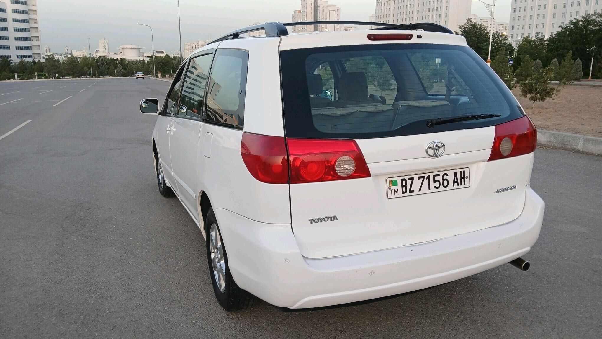 Toyota Sienna 2009 - 175 000 TMT - Tejen - img 3
