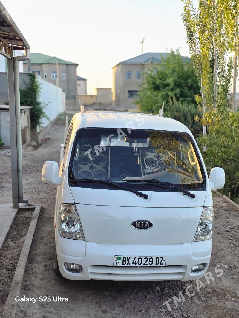 Kia Bongo 2005 - 130 000 TMT - Gurbansoltan Eje - img 2