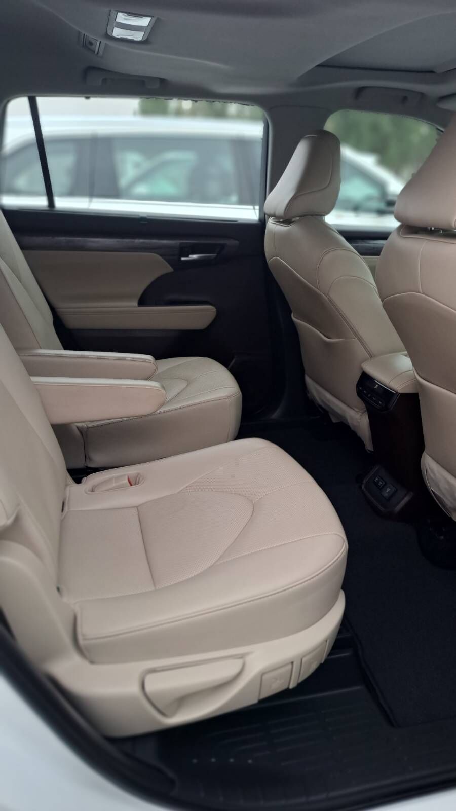 Toyota Highlander 2020 - 657 000 TMT - Ашхабад - img 8