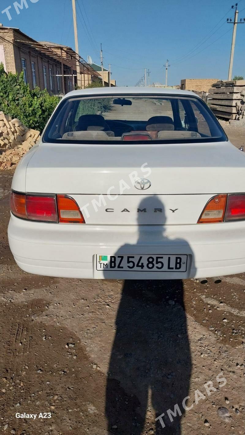 Toyota Camry 1996 - 70 000 TMT - Туркменабат - img 2