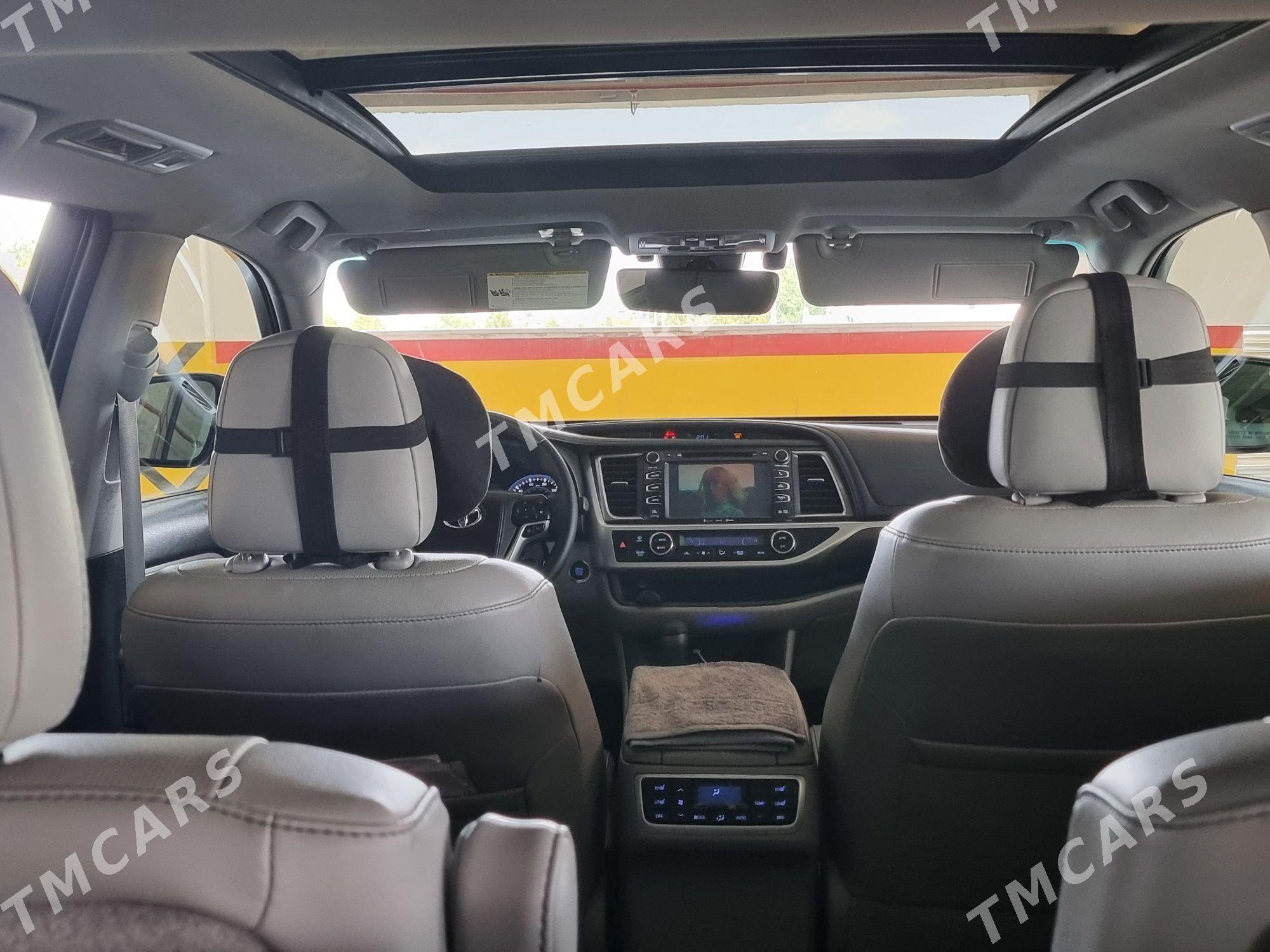 Toyota Highlander 2018 - 570 000 TMT - Ашхабад - img 6