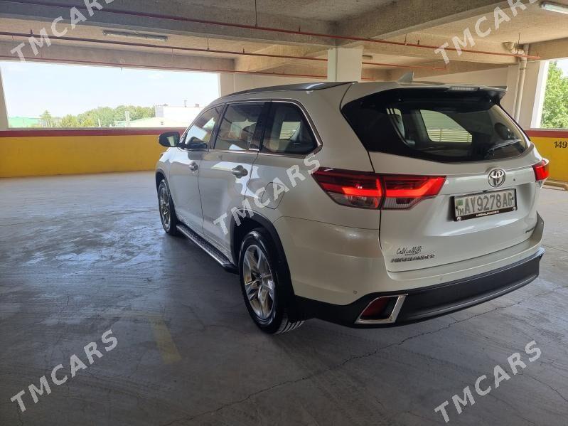 Toyota Highlander 2018 - 570 000 TMT - Ашхабад - img 3