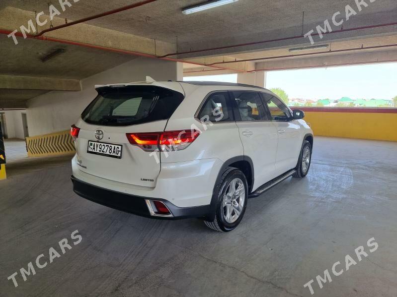 Toyota Highlander 2018 - 570 000 TMT - Ашхабад - img 4
