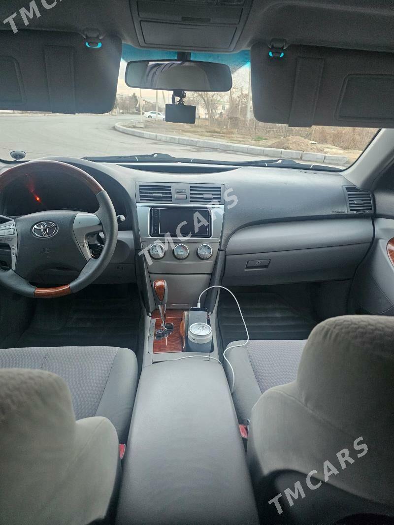 Toyota Camry 2010 - 190 000 TMT - Мары - img 2