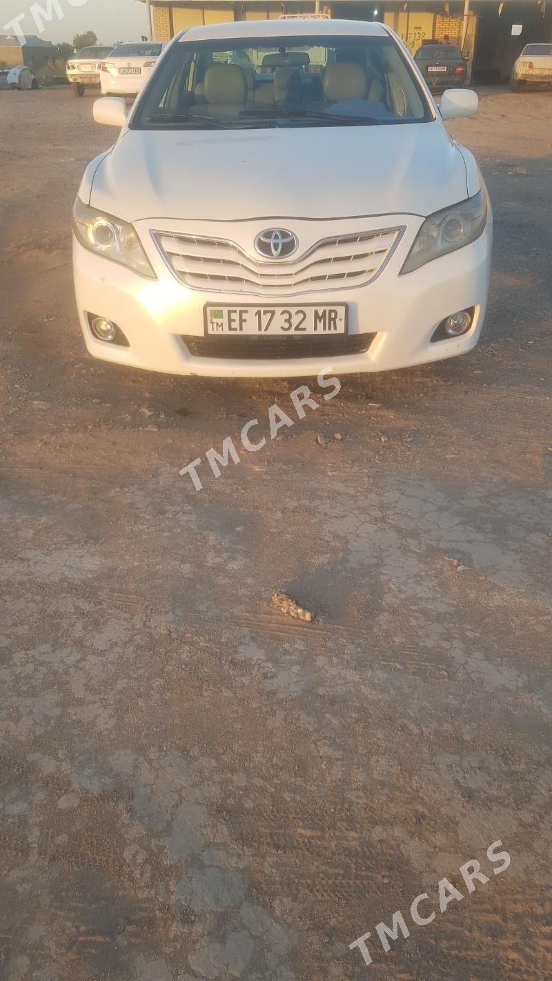 Toyota Camry 2010 - 175 000 TMT - Ёлётен - img 2