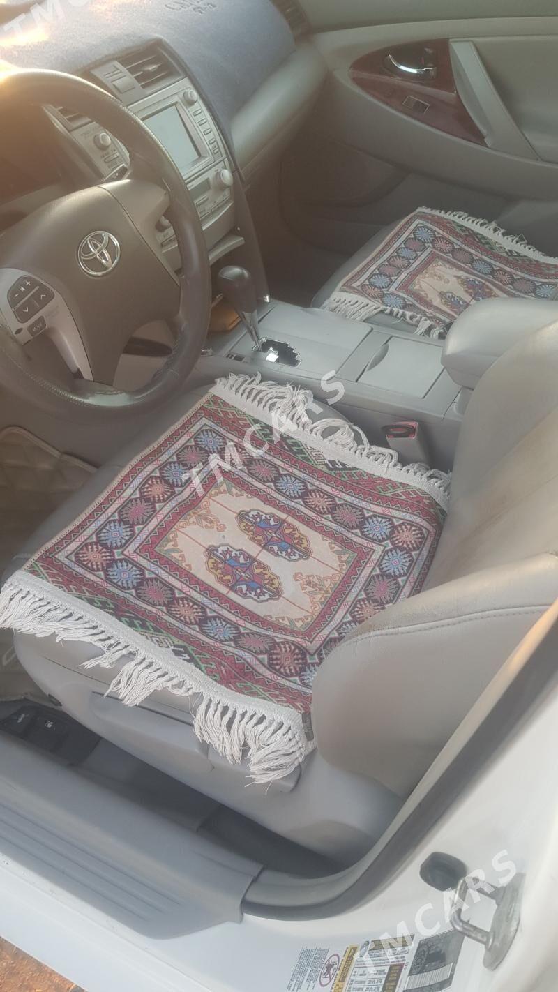 Toyota Camry 2010 - 175 000 TMT - Ёлётен - img 3