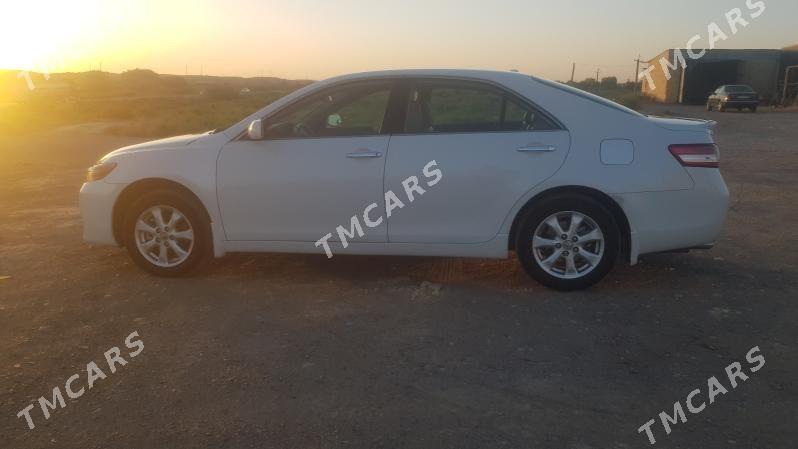 Toyota Camry 2010 - 175 000 TMT - Ёлётен - img 4