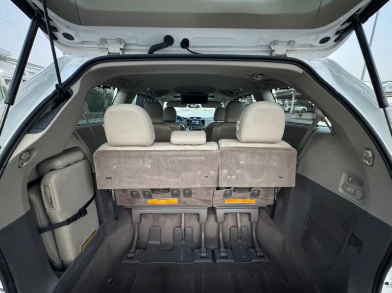 Toyota Sienna 2012 - 303 000 TMT - Ашхабад - img 7