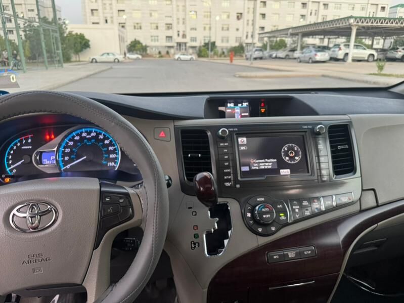 Toyota Sienna 2012 - 303 000 TMT - Ашхабад - img 10