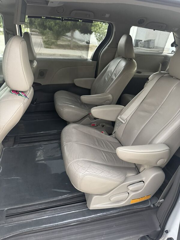 Toyota Sienna 2012 - 303 000 TMT - Ашхабад - img 5