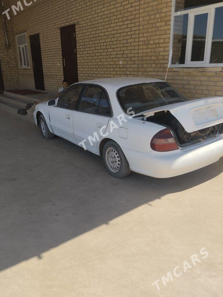 Hyundai Sonata 1998 - 15 000 TMT - Halaç - img 3