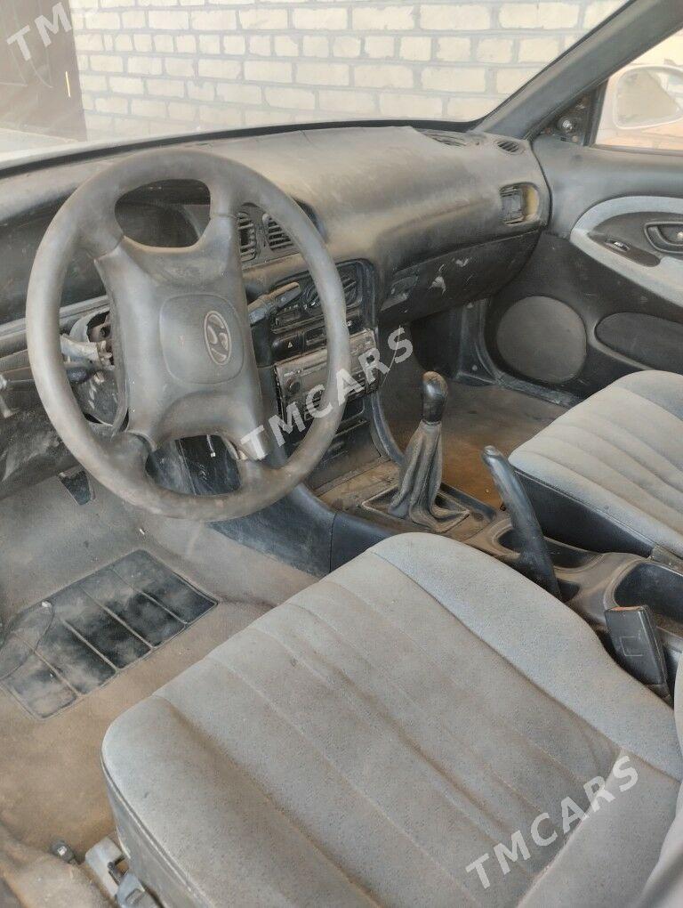 Hyundai Sonata 1998 - 15 000 TMT - Halaç - img 5