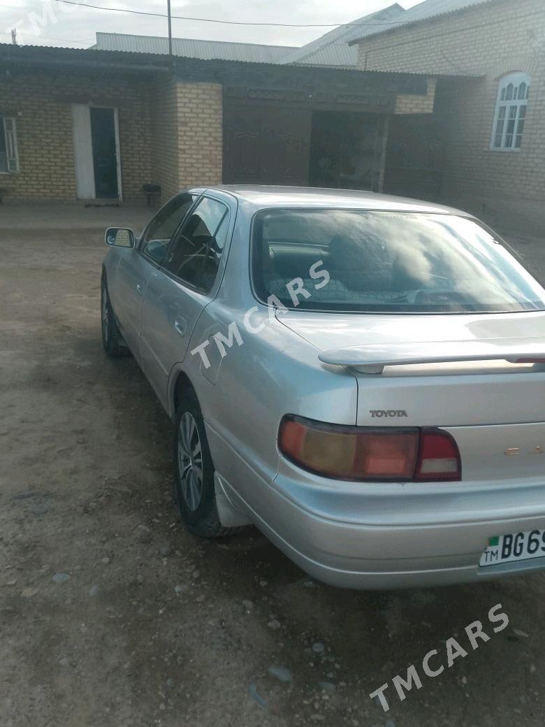 Toyota Camry 1995 - 82 000 TMT - Сакарчага - img 4