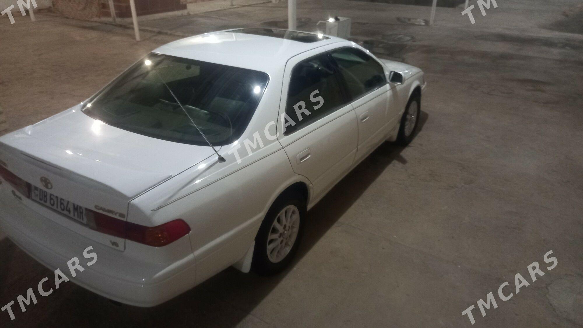 Toyota Camry 1998 - 150 000 TMT - Байрамали - img 8