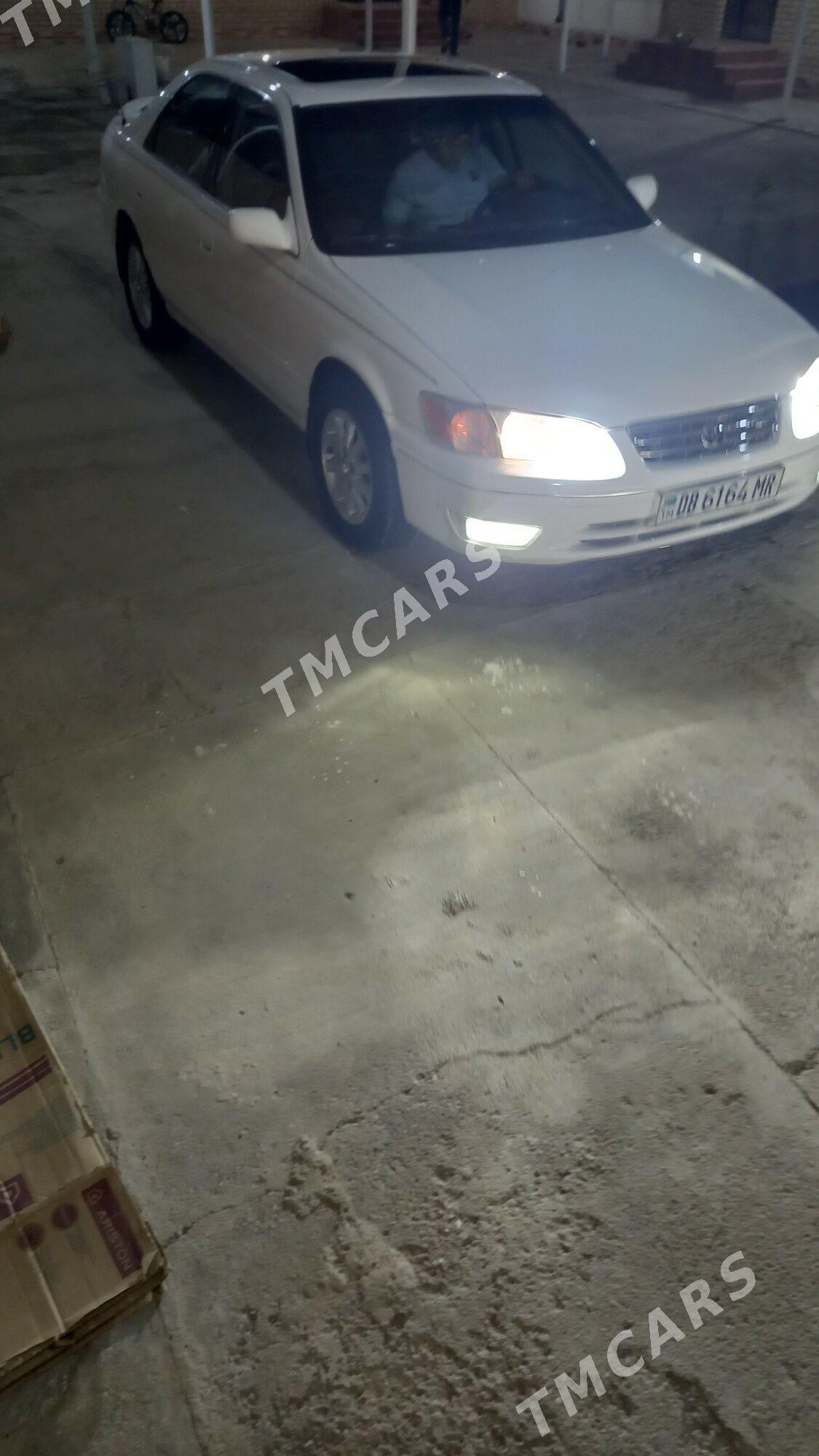 Toyota Camry 1998 - 150 000 TMT - Байрамали - img 7