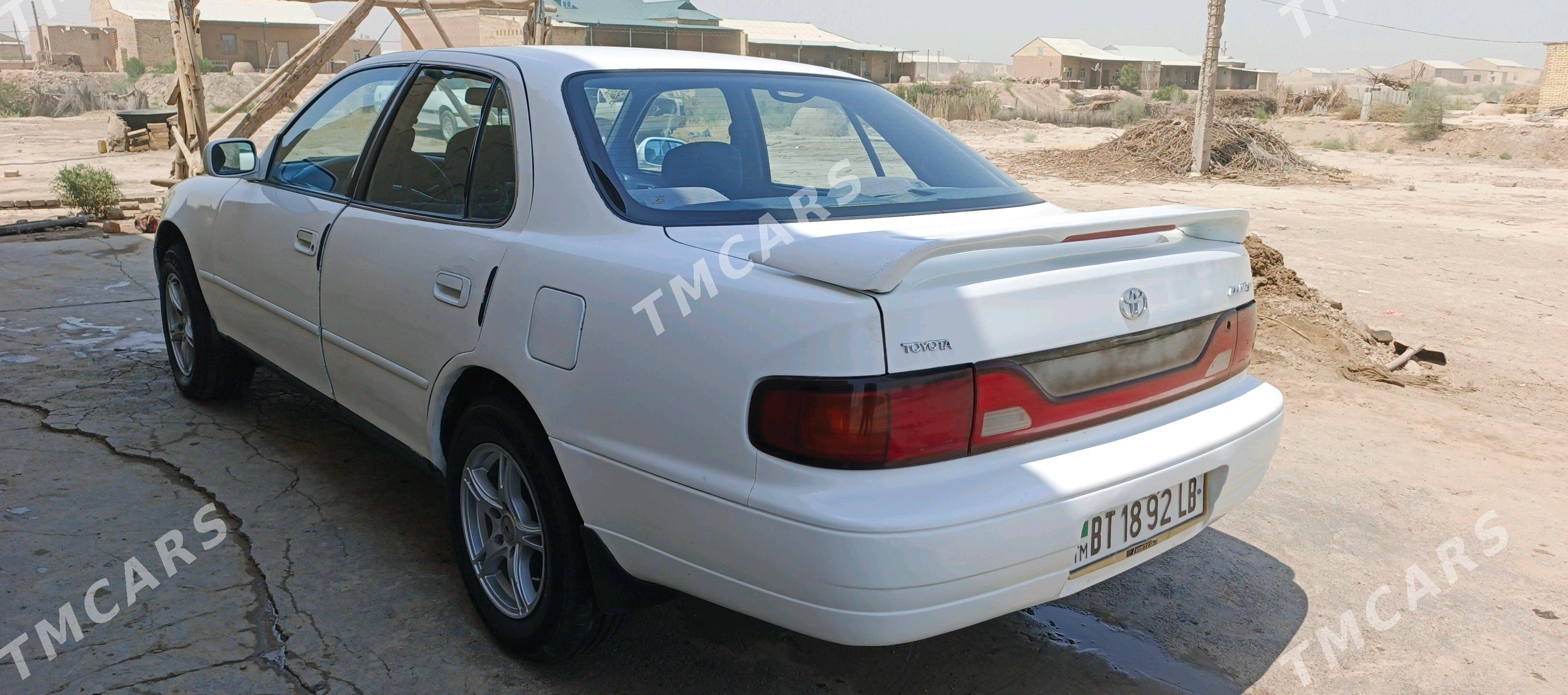 Toyota Camry 1993 - 72 000 TMT - Halaç - img 3