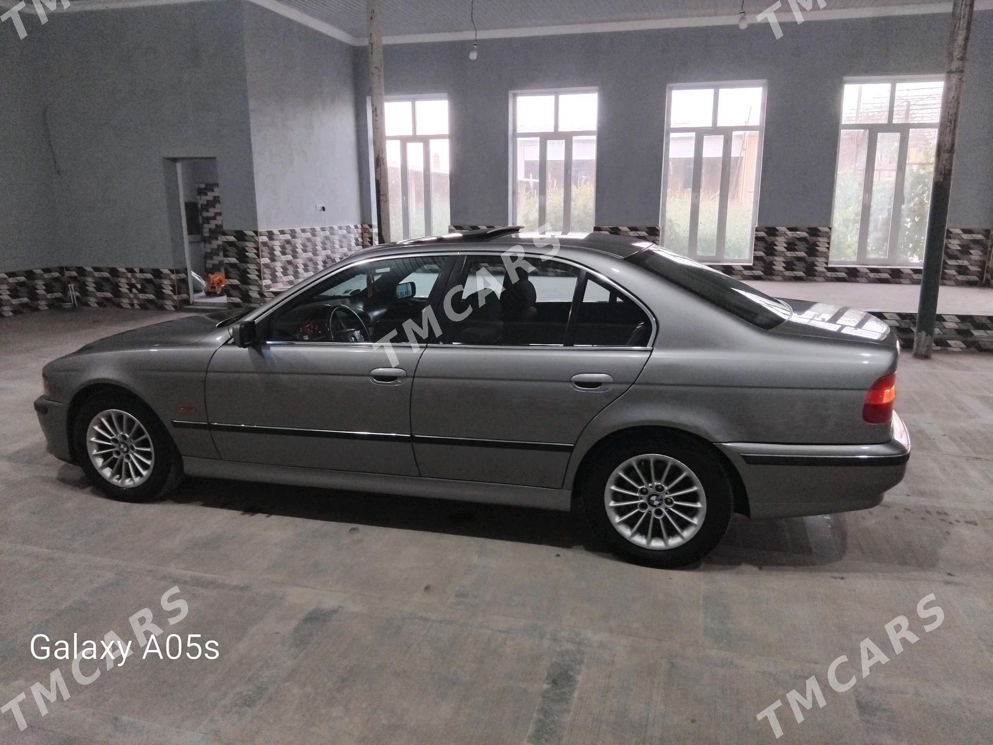BMW 5 Series 2000 - 110 000 TMT - Дянев - img 2