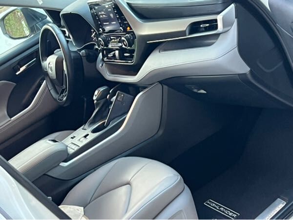 Toyota Highlander 2021 - 610 000 TMT - Ашхабад - img 4