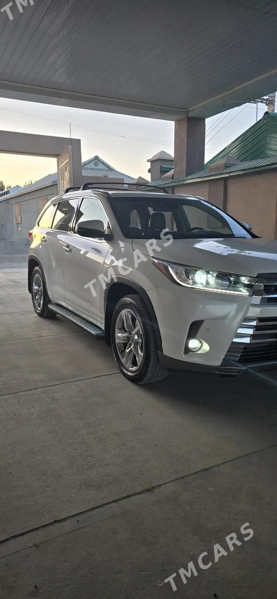 Toyota Highlander 2019 - 550 000 TMT - Мары - img 2