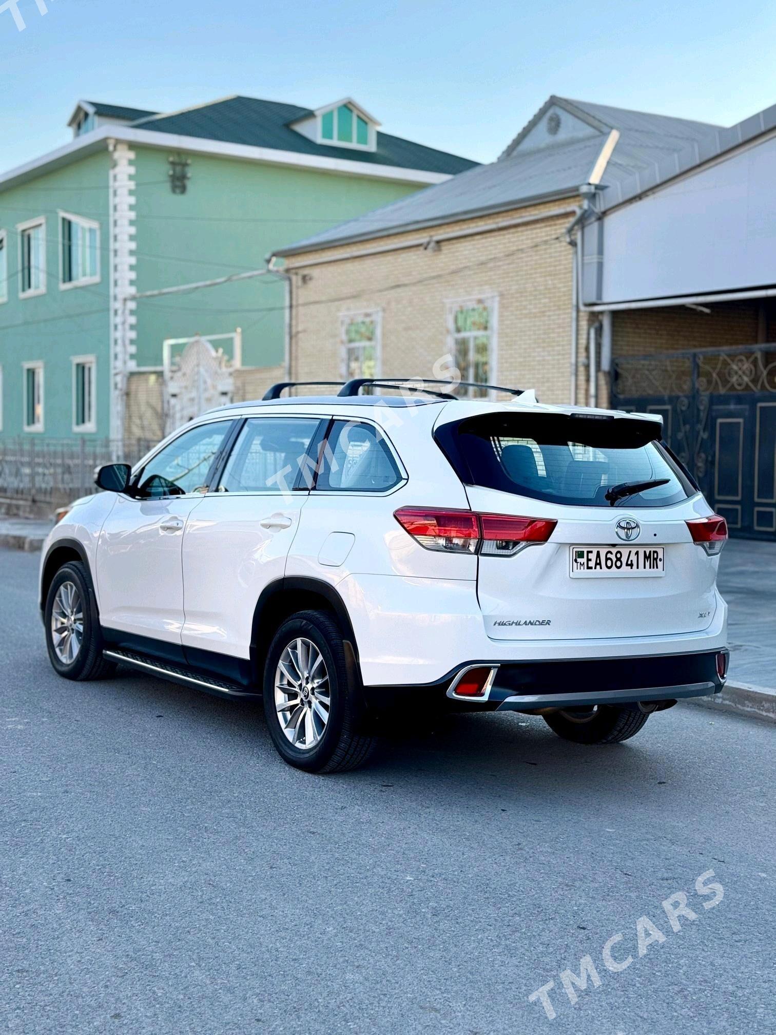 Toyota Highlander 2019 - 420 000 TMT - Мары - img 6