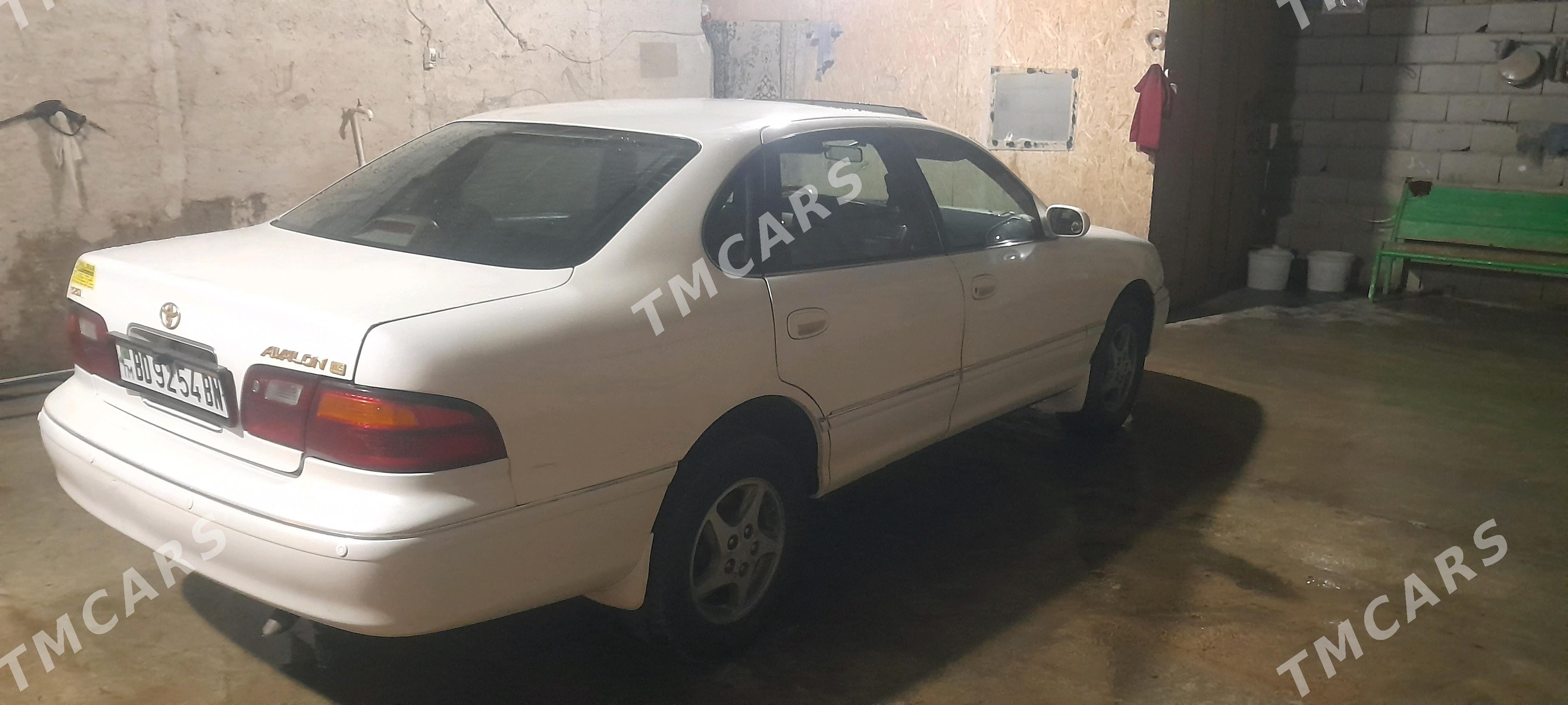 Toyota Avalon 1997 - 130 000 TMT - Гызыларбат - img 2