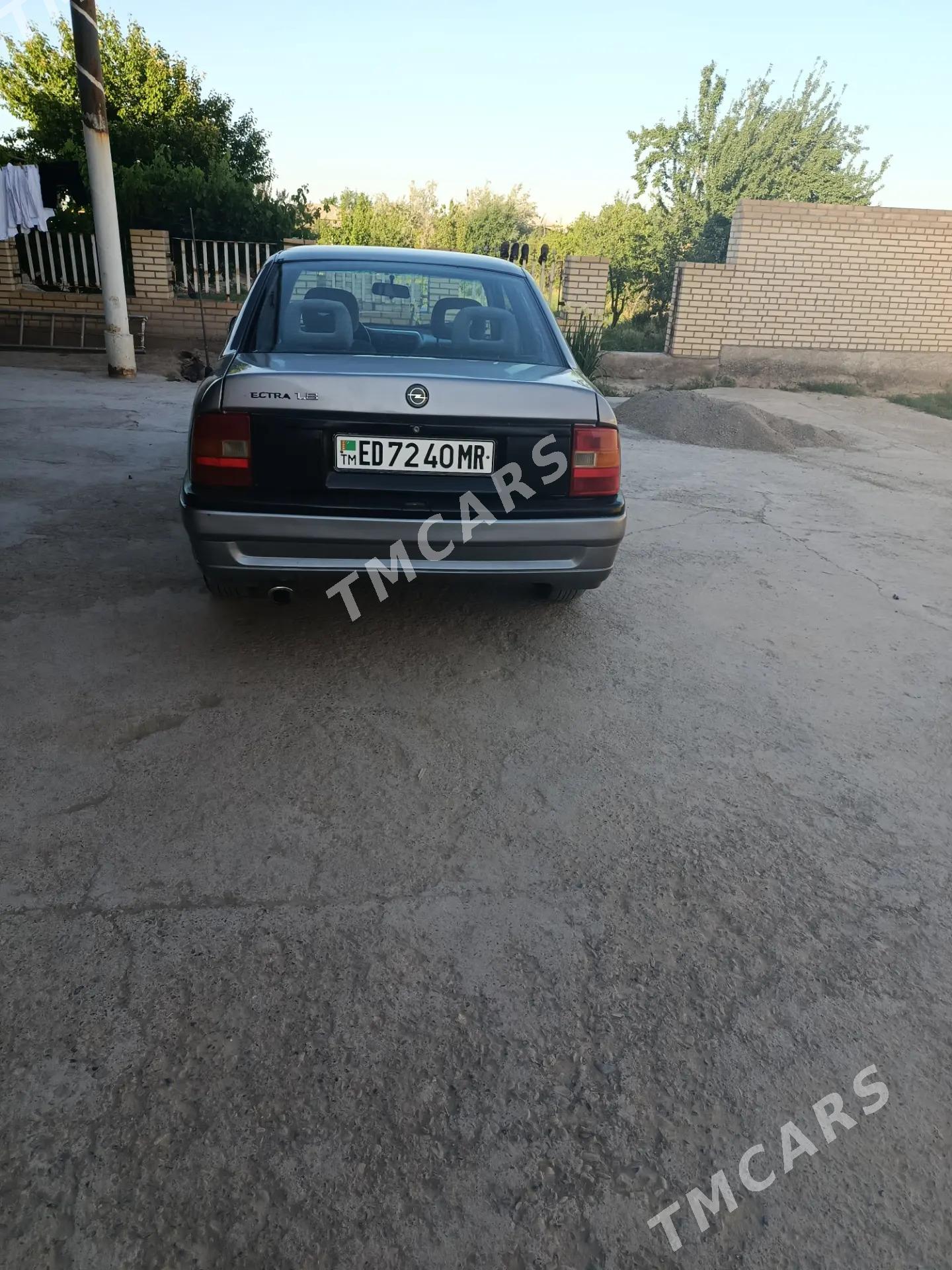 Opel Vectra 1992 - 36 000 TMT - Wekilbazar - img 2