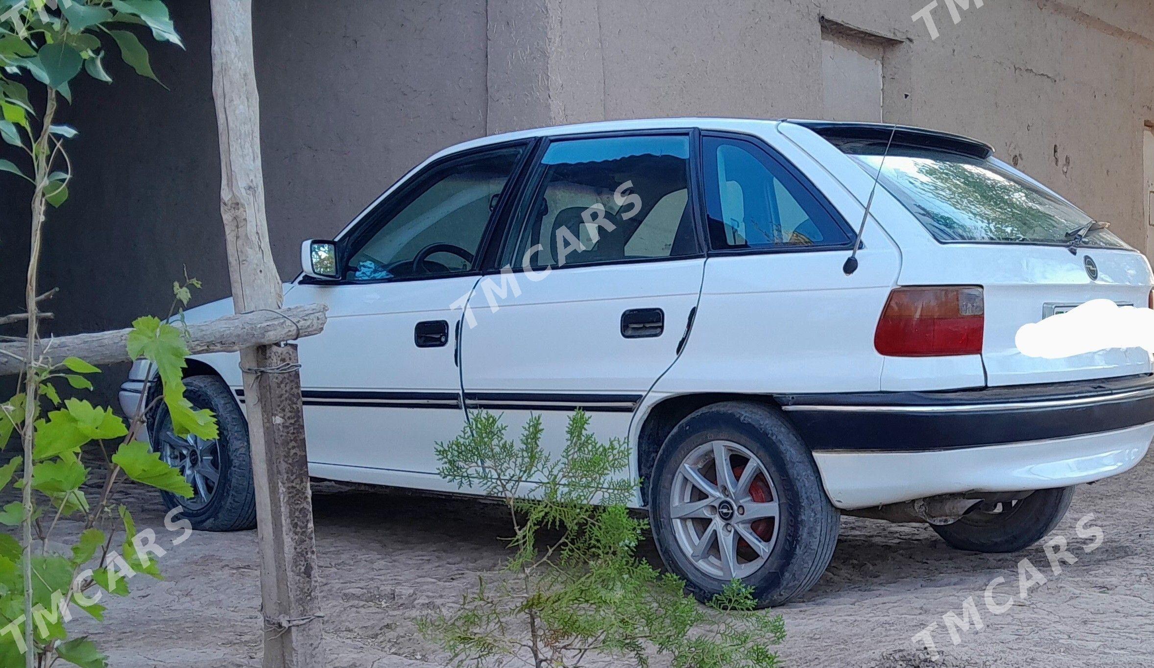 Opel Astra 1992 - 35 000 TMT - етр. Туркменбаши - img 2
