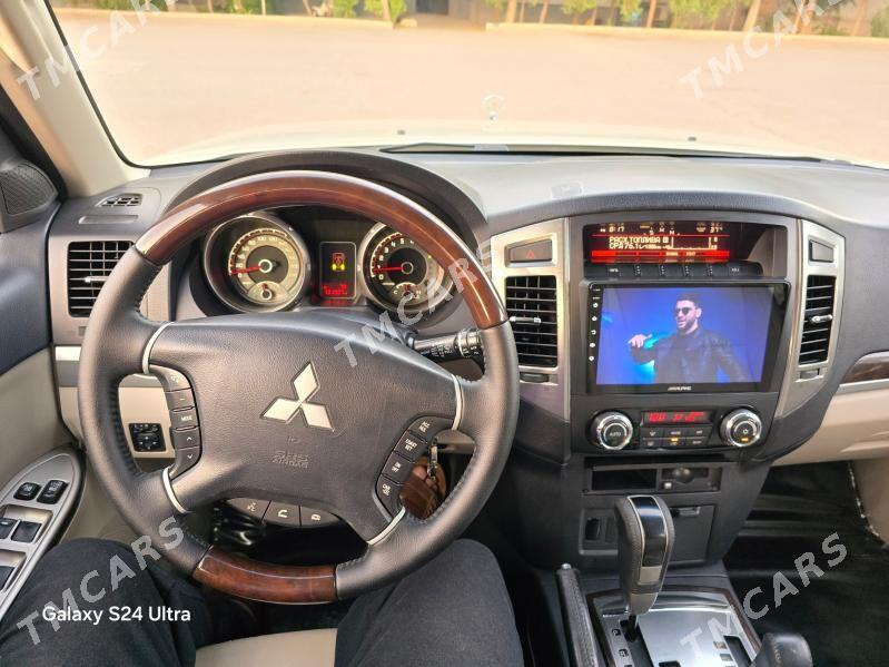 Mitsubishi Pajero 2015 - 308 000 TMT - Ашхабад - img 3