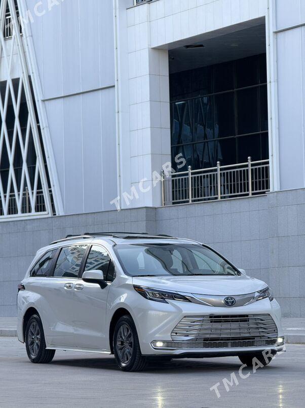 Toyota Sienna 2022 - 585 000 TMT - Ашхабад - img 2