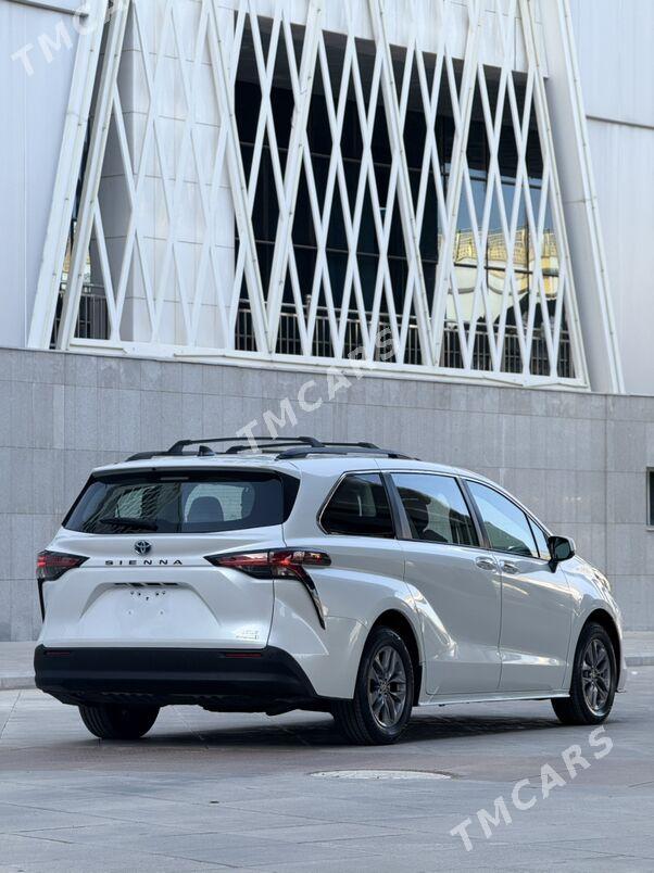 Toyota Sienna 2022 - 585 000 TMT - Ашхабад - img 4
