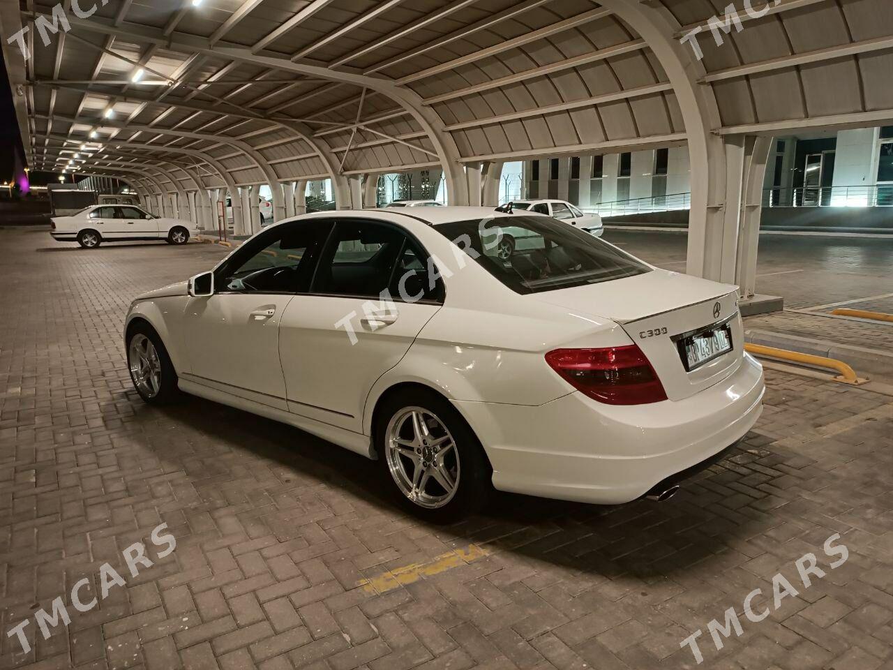 Mercedes-Benz C300 2010 - 200 000 TMT - Туркменабат - img 7