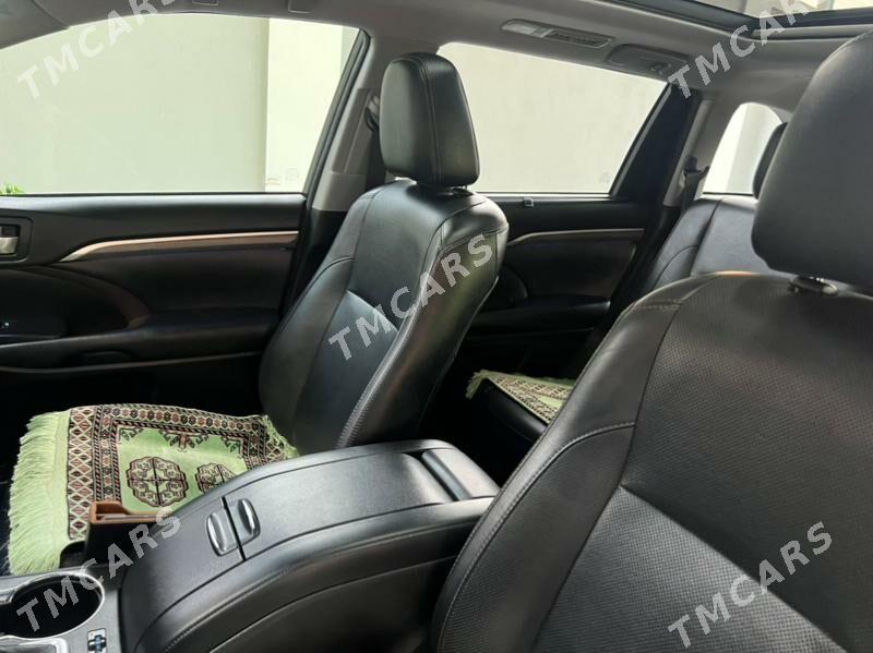 Toyota Highlander 2018 - 540 000 TMT - Багир - img 4
