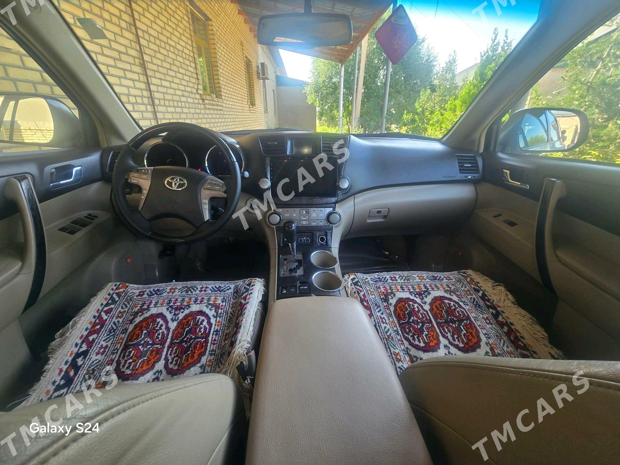 Toyota Highlander 2008 - 310 000 TMT - Köneürgenç - img 3