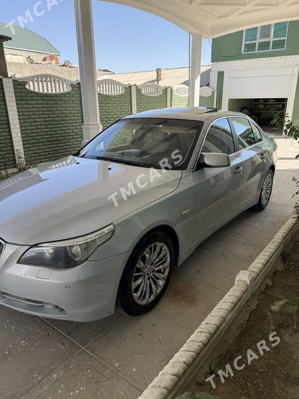 BMW E60 2004 - 140 000 TMT - Балканабат - img 4