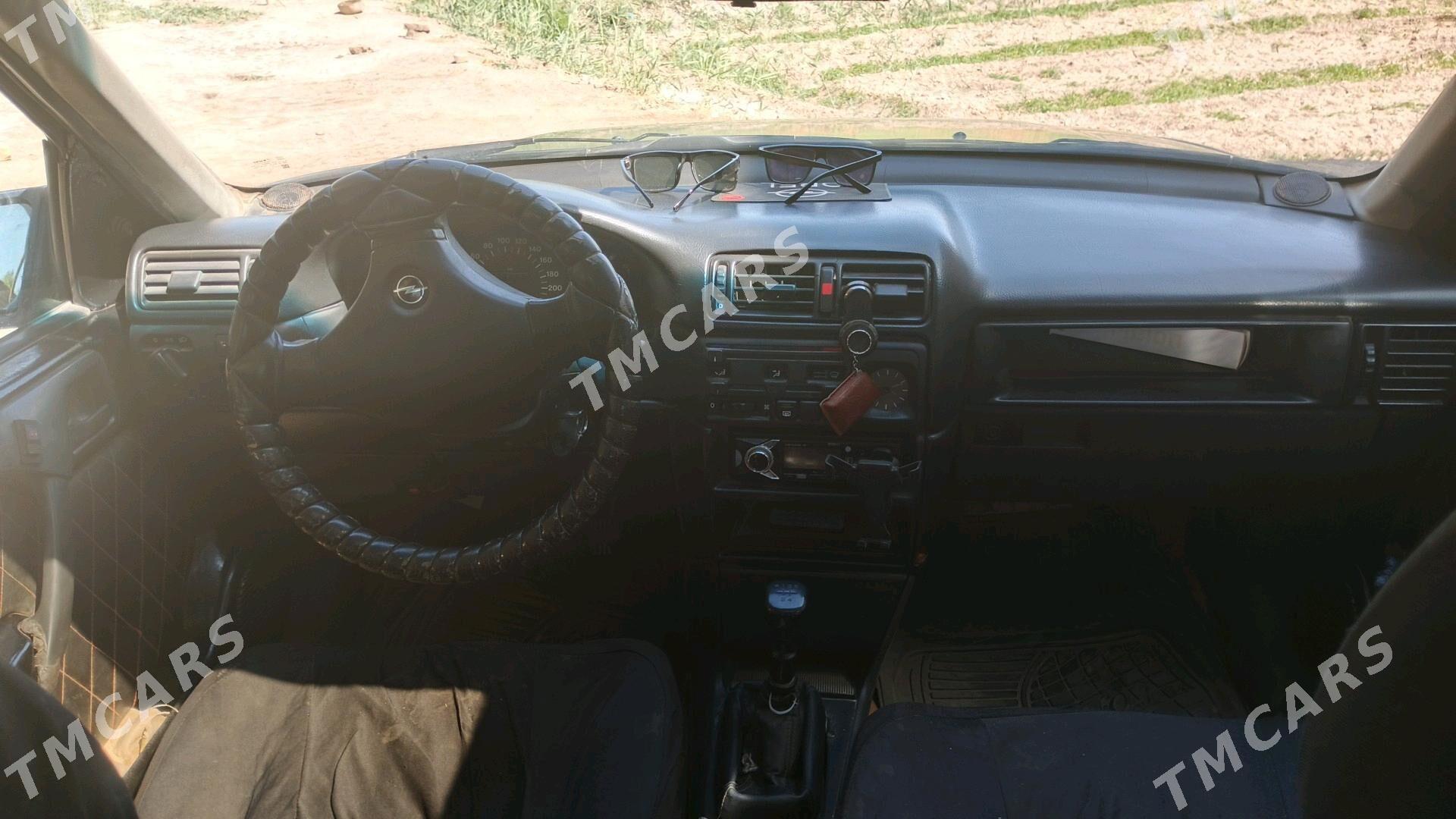 Opel Vectra 1991 - 30 000 TMT - Кёнеургенч - img 2