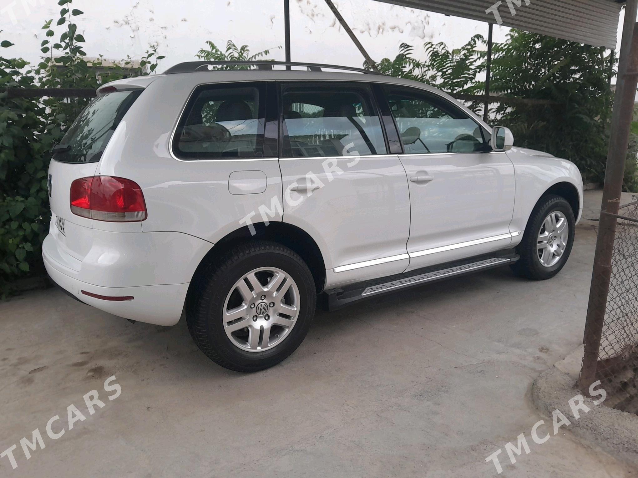Volkswagen Touareg 2003 - 120 000 TMT - Анев - img 6