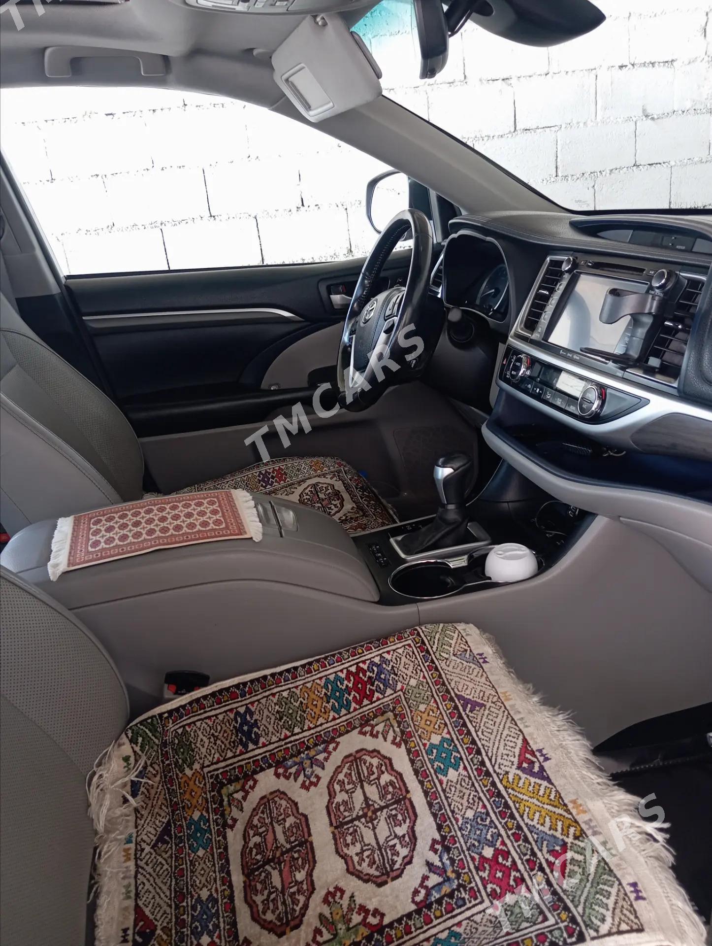 Toyota Highlander 2018 - 455 000 TMT - Aşgabat - img 5